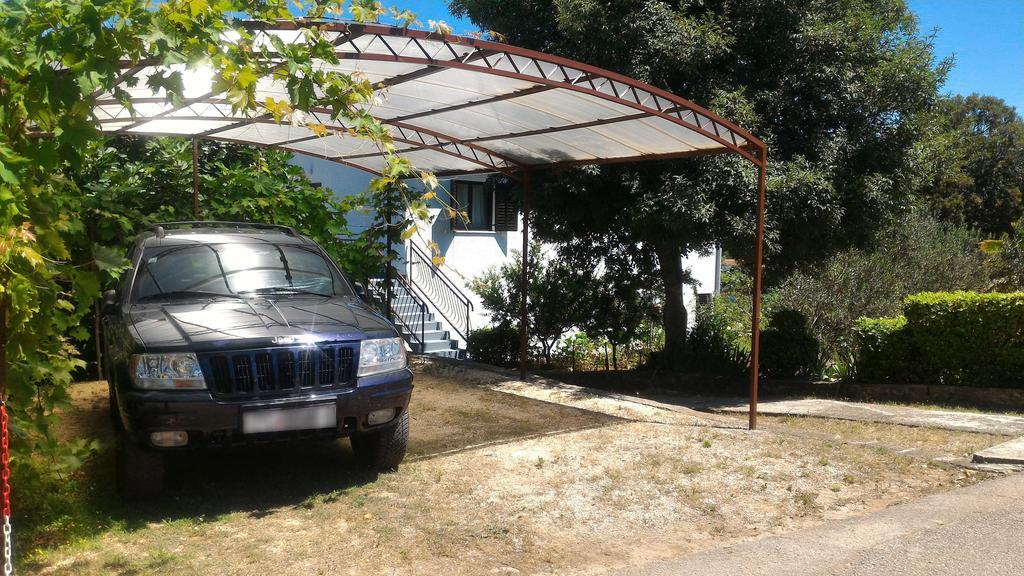 Beceic Apartment Njivice