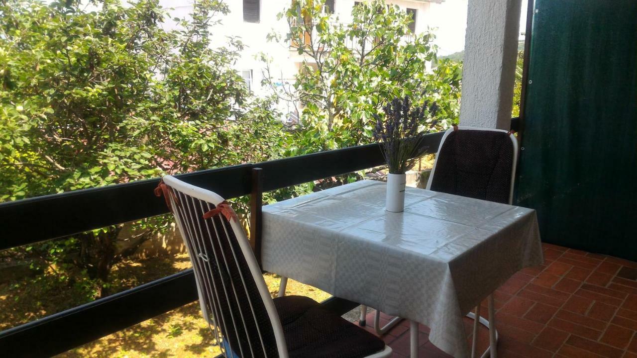 Apartment Beceic Njivice