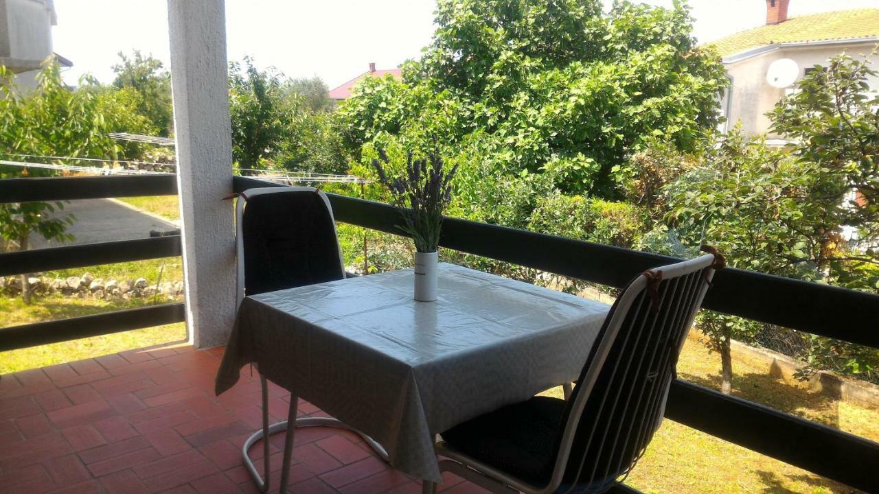 Apartment Beceic Njivice